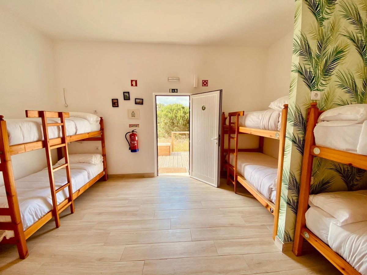 Oasis Backpackers Hostel Sintra Surf Colares Luaran gambar