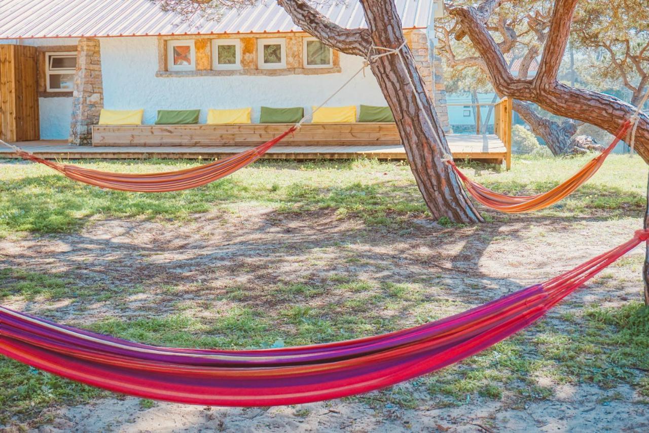 Oasis Backpackers Hostel Sintra Surf Colares Luaran gambar